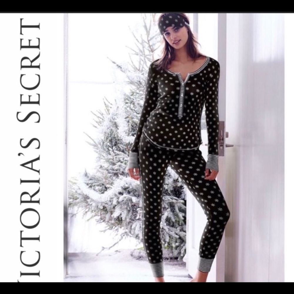 ❄️ EUC Victoria Secret Snow Flake Pajamas  ❄️